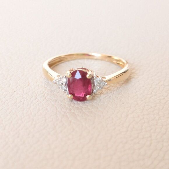 14k Gold Red Spinel & Diamond Ring with tapered band - Picture 4 of 15